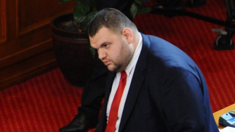 КС: Искането на президента по казуса "Пеевски" е недопустимо