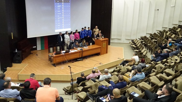 Съветниците дадоха 20 бона на МФК „Спартак“ за участие в Шампионска лига по плажен футбол 2024