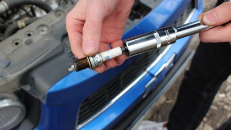 Не подценявайте свещи на колата!