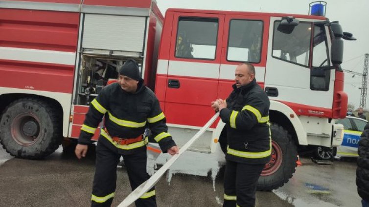 Учение във Варна: Симулират пожар в Медицинския университет
