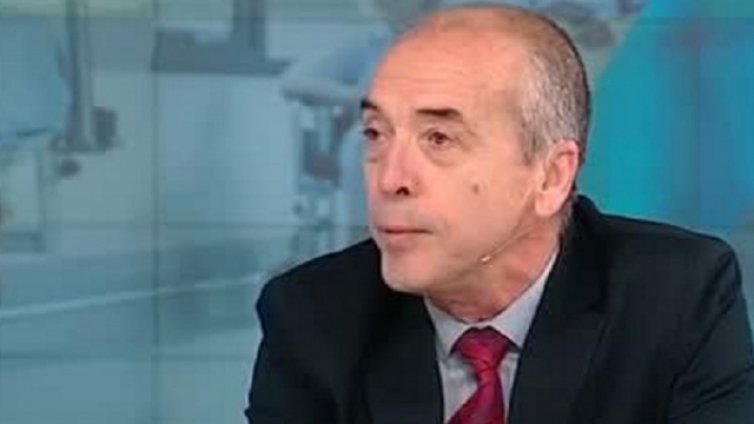 Мангъров: Маските и ръкавиците не вършат работа при Covid 19