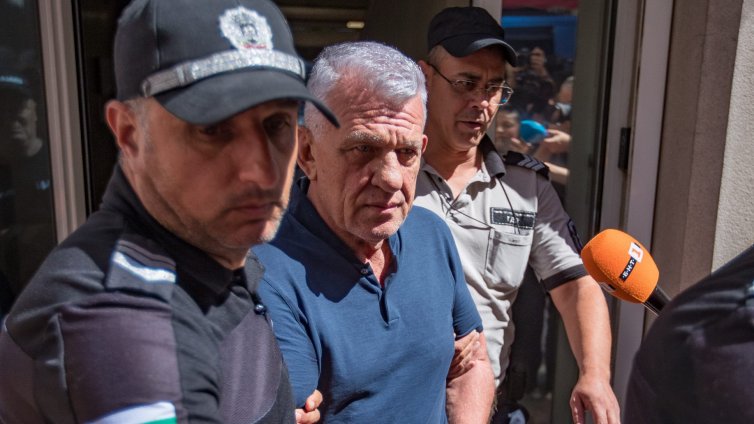 Над три часа продължи разпитът на Никола Николов - Паскал 
