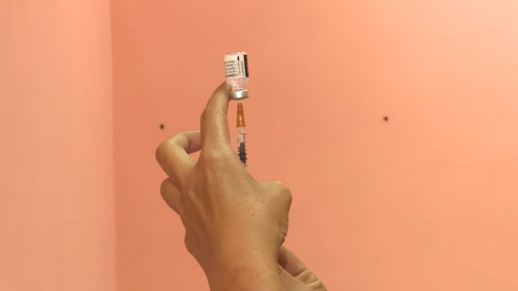 Доставиха 80 640 дози от новата ваксина срещу COVID-19