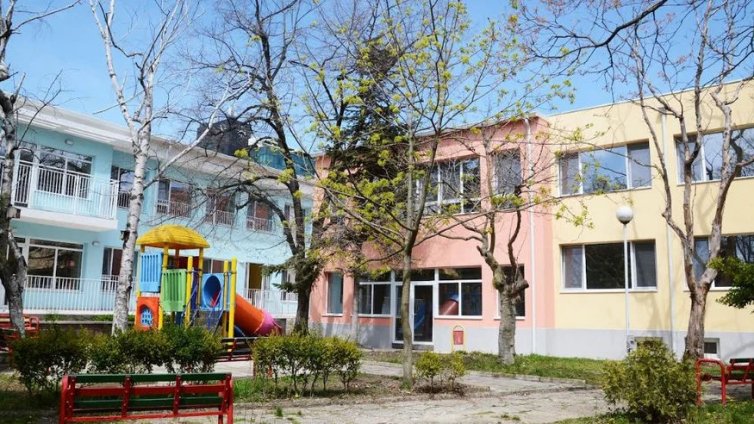 Завършва ремонтът на детска градина № 17 &bdquo;Д-р Петър Берон&ldquo; във Варна