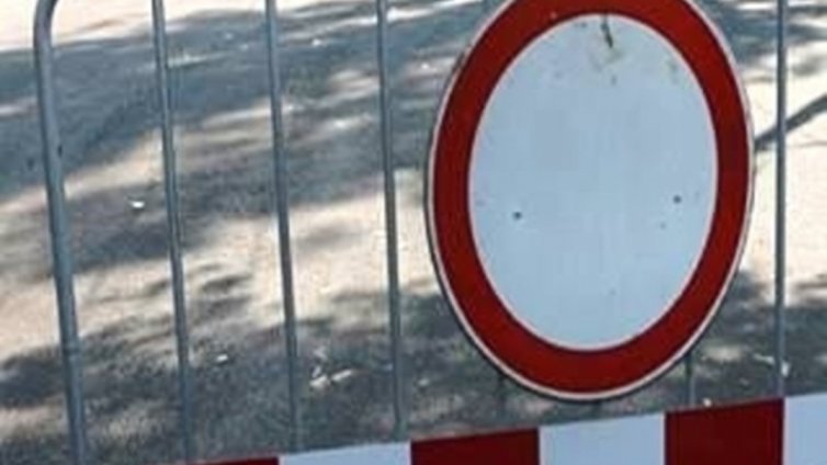Затварят част от кръстовището на бул. "Левски" с ул. "Девня"