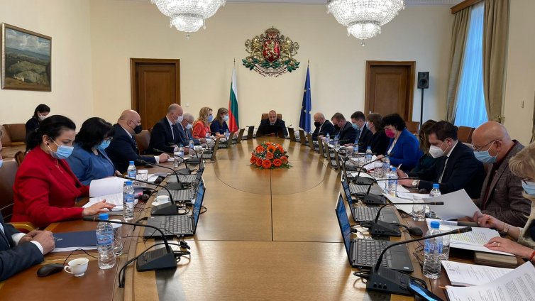 Подпомагат църквите в страната с допълнителни 4 милиона лева
