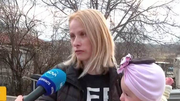 Лична лекарка взима такса за записване за преглед на бебе