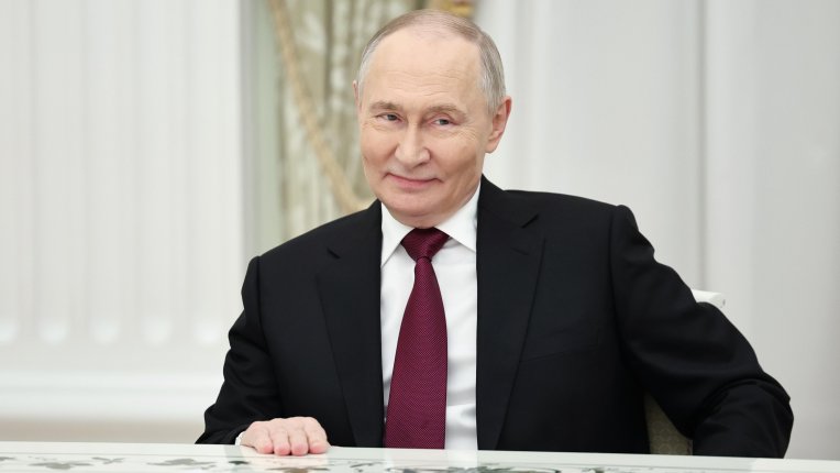 Путин губи контрола си над България и Сърбия